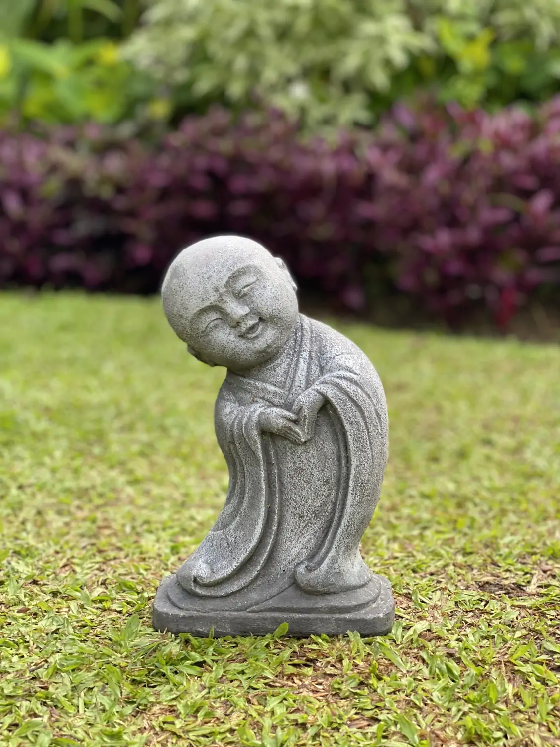 Product image 1 of the product “Ming - Monk, standing, bent sideways 25 cm H | cast stone ”